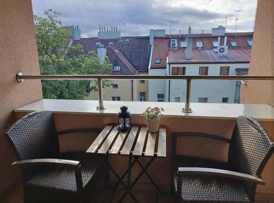 Cozy Rooftop With Balcony ปราก ภายนอก รูปภาพ